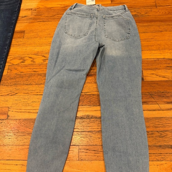 Forever 21 Blue “curvy skinny” Jeans: sculpts and slims💙 see pic for details 💙 - Picture 9 of 13